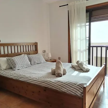 בית נופש Lovely House In אל מדאנו